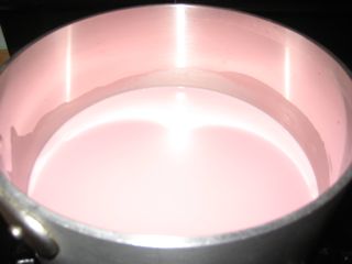 Cream with beet juice