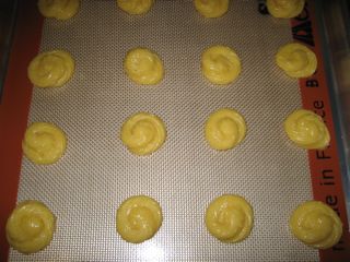 Piped gougères Piped gougères