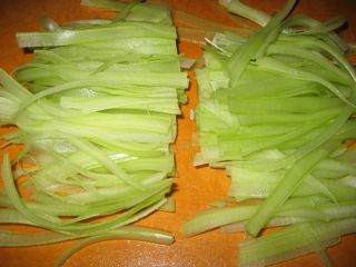 Julienned celery Julienned celery